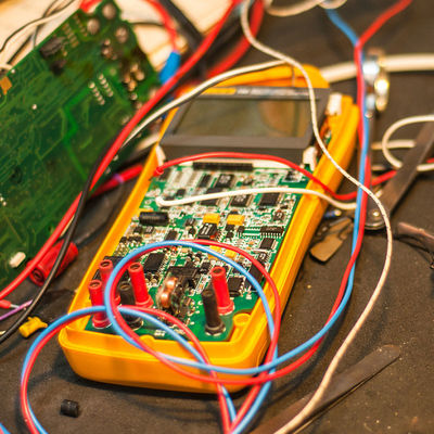 Araba Otomobil Parçaları Testi Buji Parçaları Testi LPS Ce Emc Sertifikası Kimlik Doğrulama hizmeti